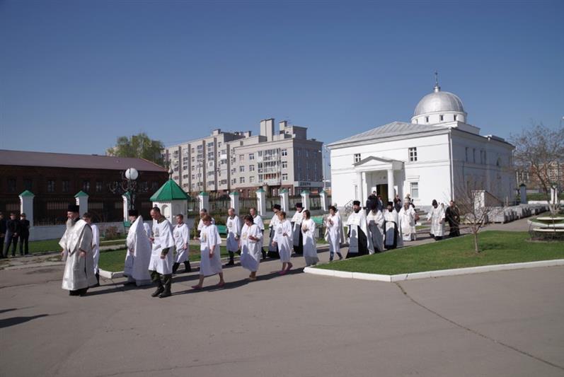 Накануне Пасхи шестеро военнослужащих Росгвардии из Нижегородской области приняли святое Крещение из рук правящего архиерея