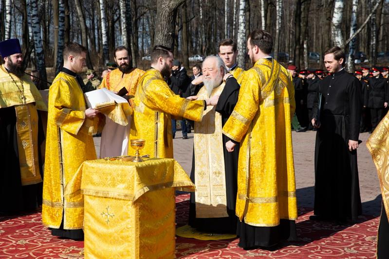 Строящийся главный храм Росгвардии увенчан крестом