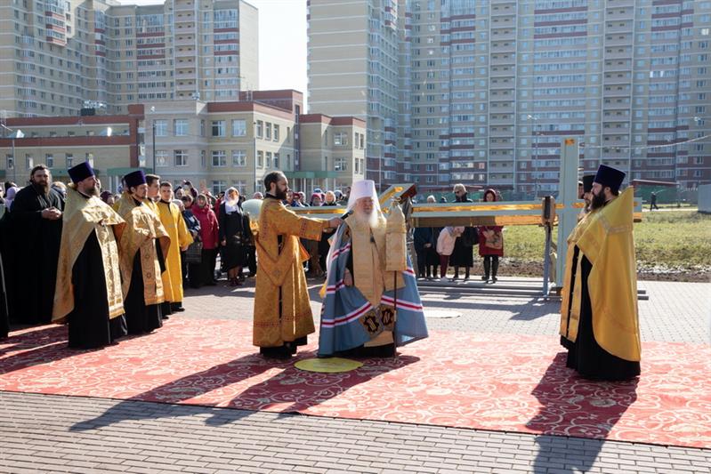 Строящийся главный храм Росгвардии увенчан крестом