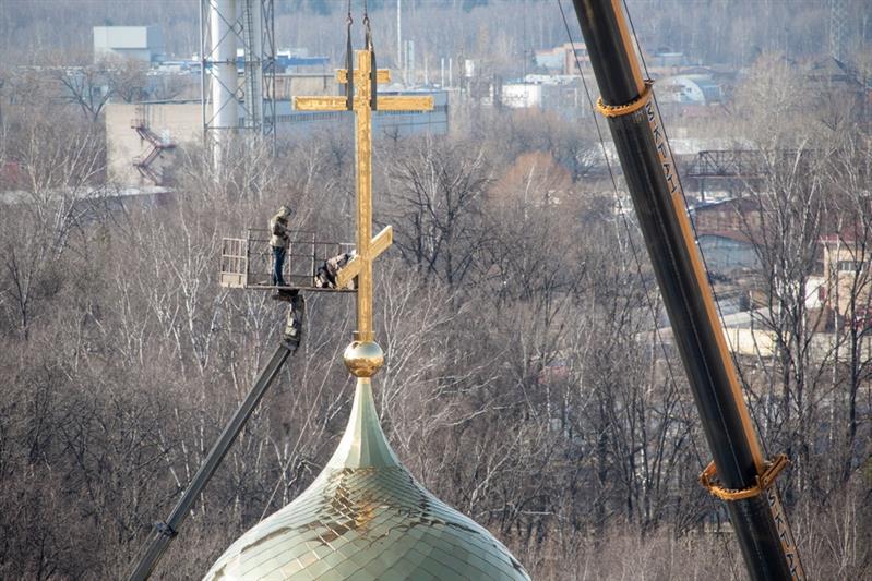 Строящийся главный храм Росгвардии увенчан крестом