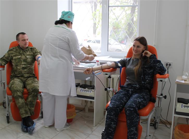 В преддверии Дня донора росгвардейцы Карачаево-Черкесии  посетили  региональную станцию переливания крови