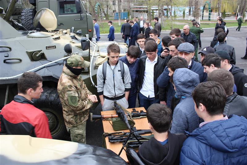 Росгвардейцы Карачаево-Черкесии присоединились ко всероссийской акции «День призывника»