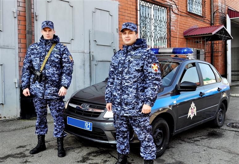 В Адыгее сотрудники вневедомственной охраны задержали мужчину находившегося в федеральном розыске