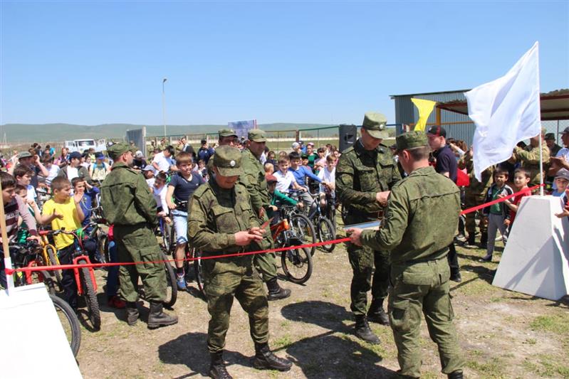 В ГРОЗНЕНСКОМ СОЕДИНЕНИИ В ПРЕДВЕРИИ ПРАЗДНИКА ВЕСНЫ И ТРУДА ОТКРЫЛСЯ ДЕТСКИЙ ВЕЛОДРОМ