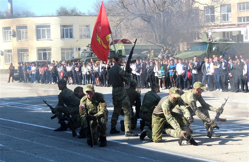 В крымском соединении Росгвардии состоялся День призывника
