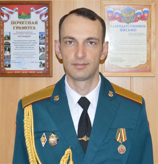 В Брянске сотрудник Росгвардии помог пострадавшей в дорожно-транспортном происшествии