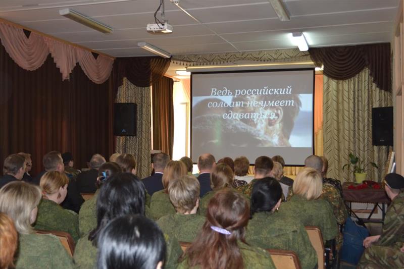 Военнослужащие лесновского полка Росгвардии почтили память Героя России Олега Терешкина