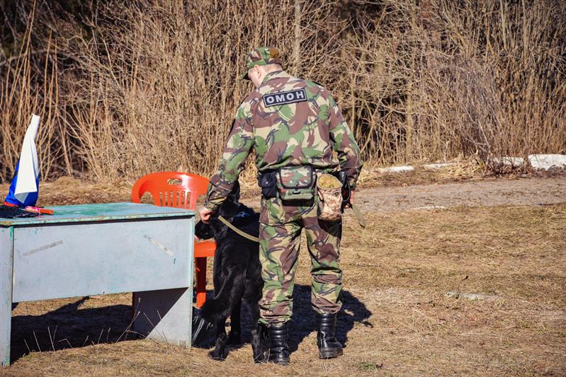 Смоленские росгвардейцы провели урок мужества в детском оздоровительном лагере 