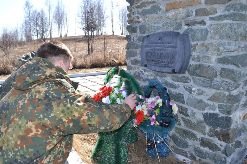 Военнослужащие лесновского полка Росгвардии почтили память Героя России Олега Терешкина
