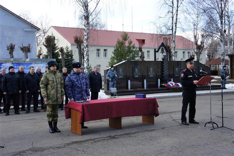 В ярославском СОБР отметили годовщину образования отряда
