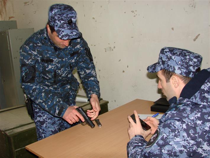 В Дагестане прошел конкурс профессионального мастерства среди сотрудников групп задержания