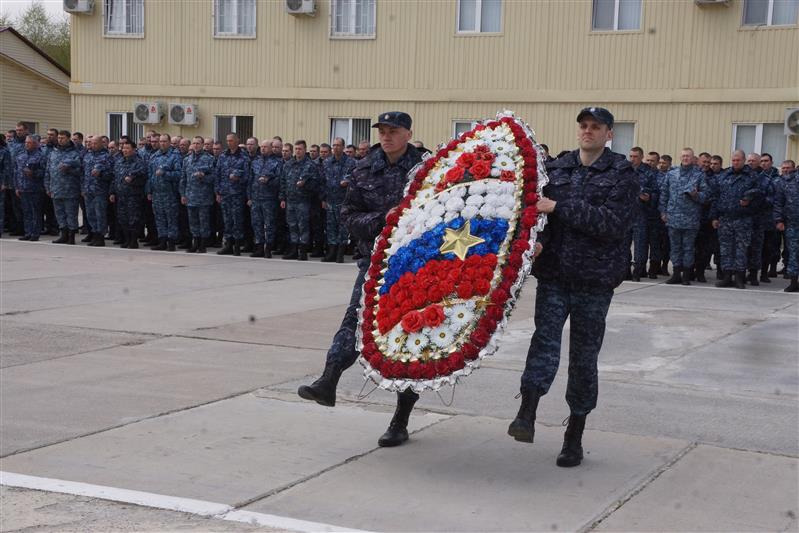 Командующий ОГВ (с) на Северном Кавказе поздравил личный состав Временной оперативной группировки органов и подразделений МВД  России с её 19-летием
