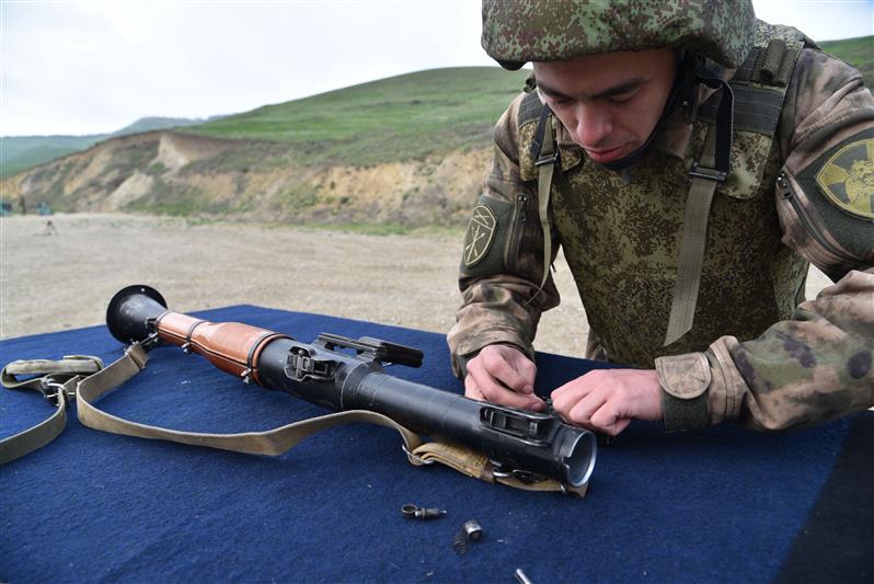 Специалисты по ремонту вооружения грозненского соединения Росгвардии примут участие в V международных армейских играх (фото)