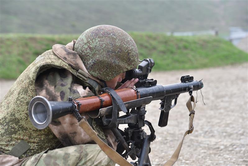 Специалисты по ремонту вооружения грозненского соединения Росгвардии примут участие в V международных армейских играх (фото)