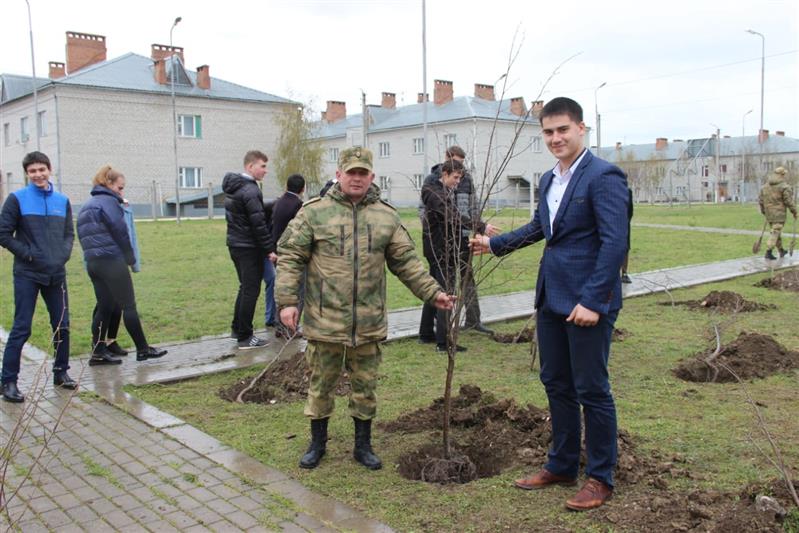 На Северном Кавказе продолжается акция «Аллея Росгвардии» (фото)