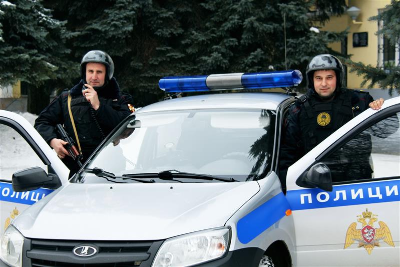 Росгвардейцы Центрального округа задержали подозреваемых в уголовных преступлениях 