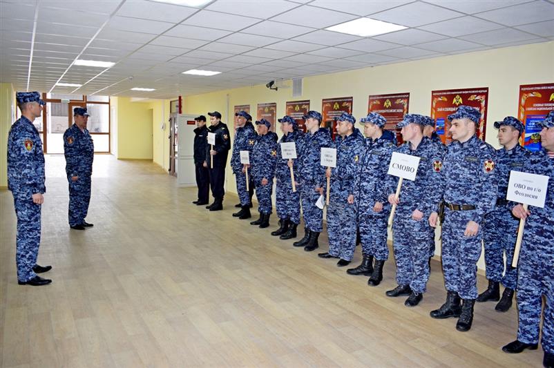В Крыму прошел конкурс групп задержания вневедомственной охраны