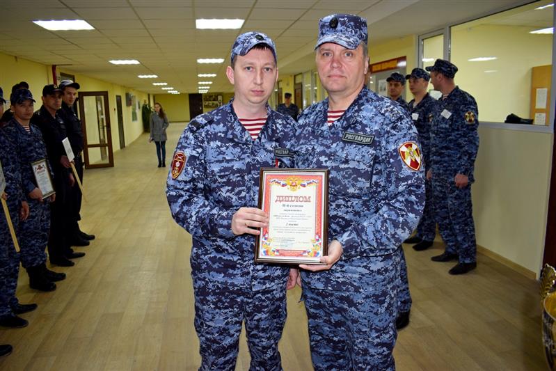 В Крыму прошел конкурс групп задержания вневедомственной охраны
