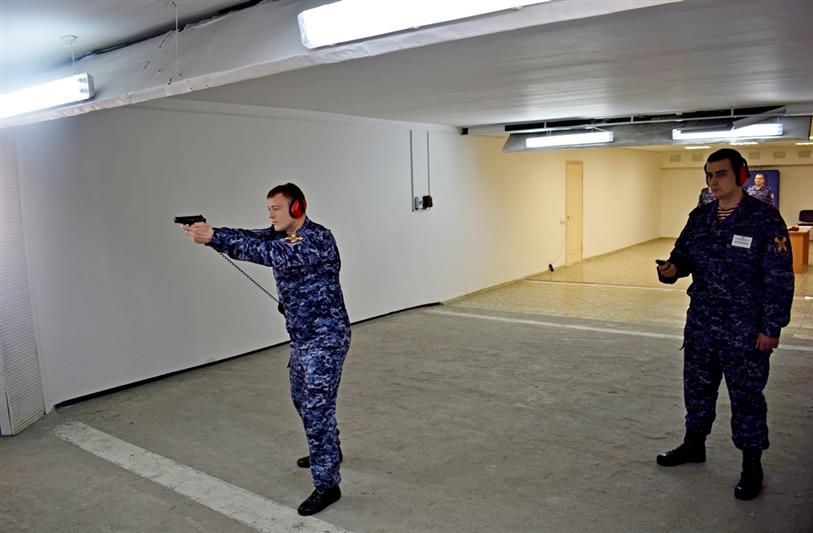 В Крыму прошел конкурс групп задержания вневедомственной охраны