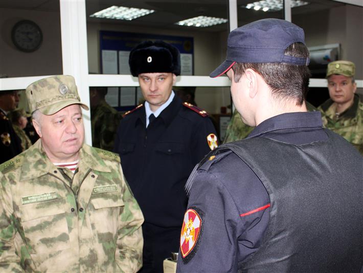 Командующий Сибирским округом проинспектировал подразделения Росгвардии, дислоцирующиеся в Иркутской области