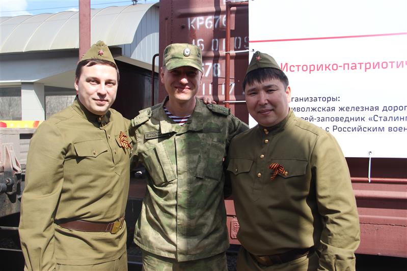 Астраханские росгвардейцы обеспечили правопорядок во время патриотической акции, посвященной началу межрегионального проекта «Воинский эшелон» (видео)