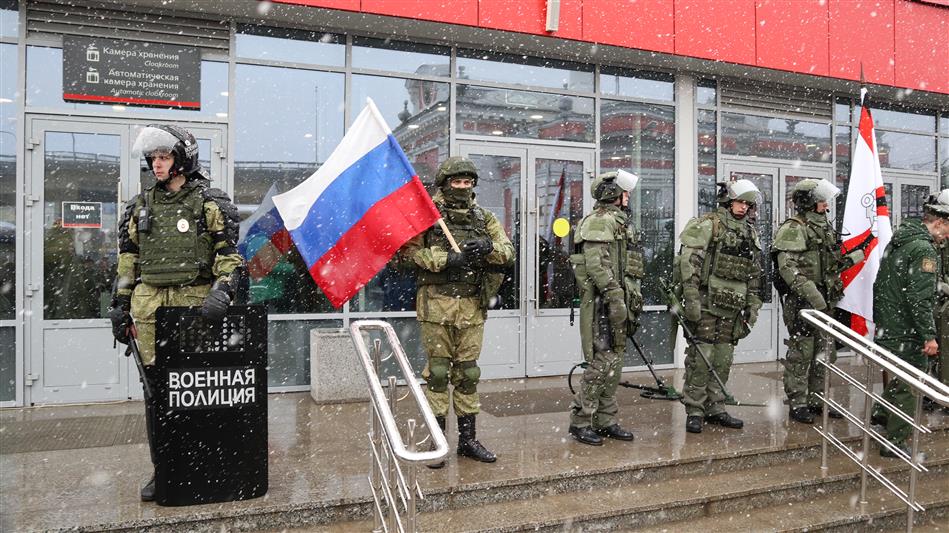 В Нижнем Новгороде росгвардейцы встретили поезд-выставку «Сирийский перелом» (видео)