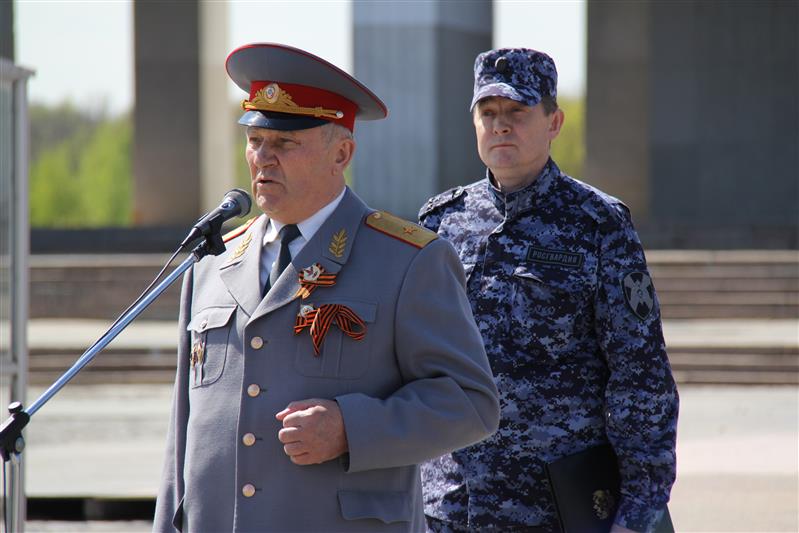 Сотрудники ЦСН вневедомственной охраны Росгвардии почтили память воинов Великой Отечественной на Поклонной горе