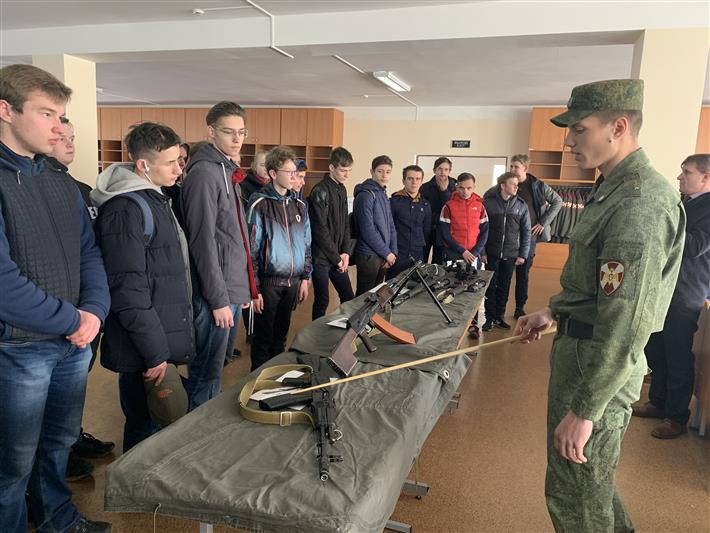 Военно-патриотическая акция «День призывника» проведена Росгвардией в Калуге