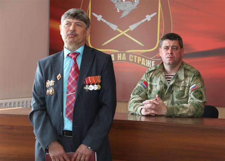 Сотрудников благовещенского ОМОН поздравили с наступающей годовщиной образования отряда (фото)