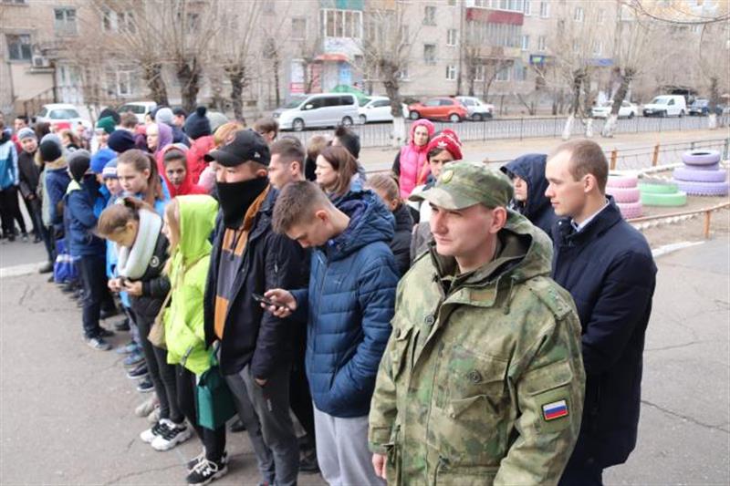  Росгвардейцы организовали тематические площадки в «Школе безопасности» в Чите