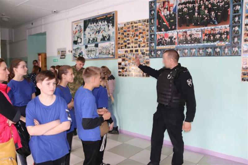  Росгвардейцы организовали тематические площадки в «Школе безопасности» в Чите