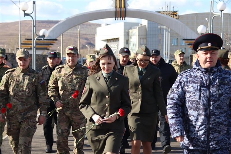 Забайкалье присоединилось к всероссийской акции Росгвардии «Вахта памяти. Сыны Великой Победы» (фото)