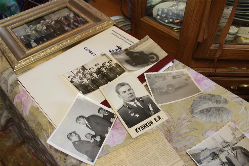 Московские омоновцы поздравили ветерана Великой Отечественной войны с 95-летием