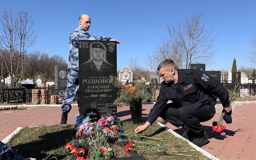 Бойцы рязанского ОМОН почтили память погибших сослуживцев
