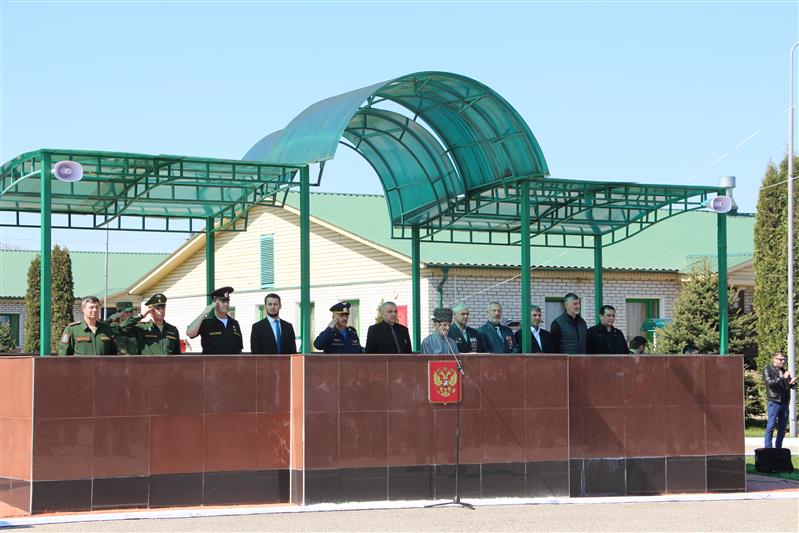 В полку Росгвардии имени Героя России Ахмата-Хаджи Кадырова состоялся День призывника