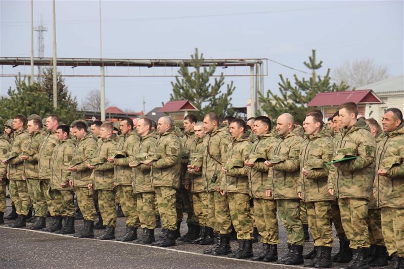 Военнослужащие оперативного полка грозненского соединения Росгвардии почтили память погибших товарищей