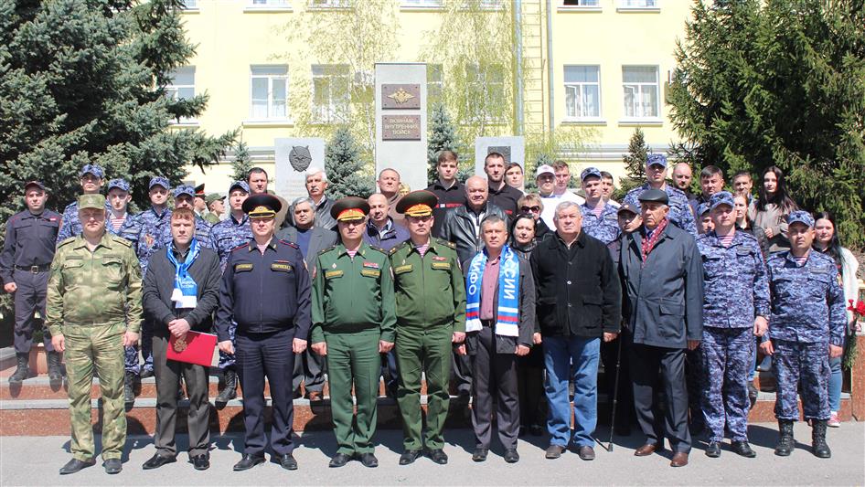 В Ростове-на-Дону дан старт южному этапу автопробега Росгвардии «Вахта памяти. Сыны Великой Победы» (фото)