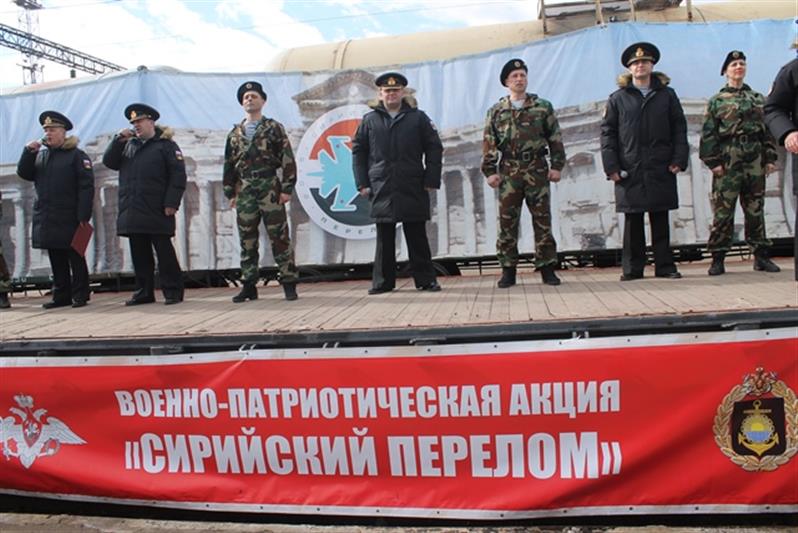 В Бурятии росгвардейцы посетили уникальную передвижную выставку «Сирийский перелом»