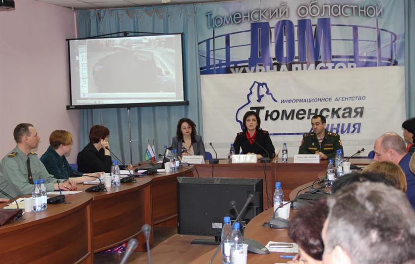 Представители Росгвардии приняли участие в «Дне главного редактора» в Тюмени