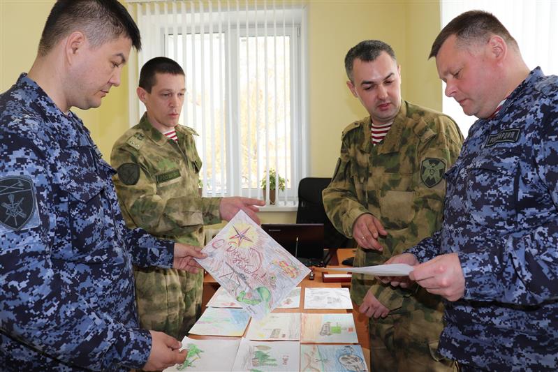 В Кирове, Пензе и Йошкар-Оле подведены итоги региональных этапов конкурса детского рисунка «Моя Росгвардия. Наследники Великой Победы» (фото, видео)