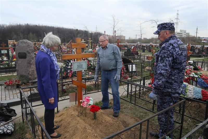 Подмосковные росгвардейцы продолжают акцию «На страже памяти»