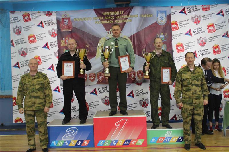 В Челябинске состоялся первый чемпионат Уральского округа по боксу