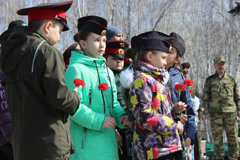 Города Южного Урала встретили участников автопробега Росгвардии «Вахта Памяти. Сыны Великой Победы» 