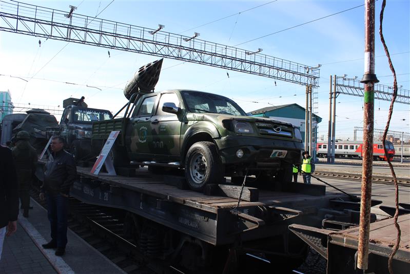 Курсантам военного института Росгвардии показали выставку «Сирийский перелом»