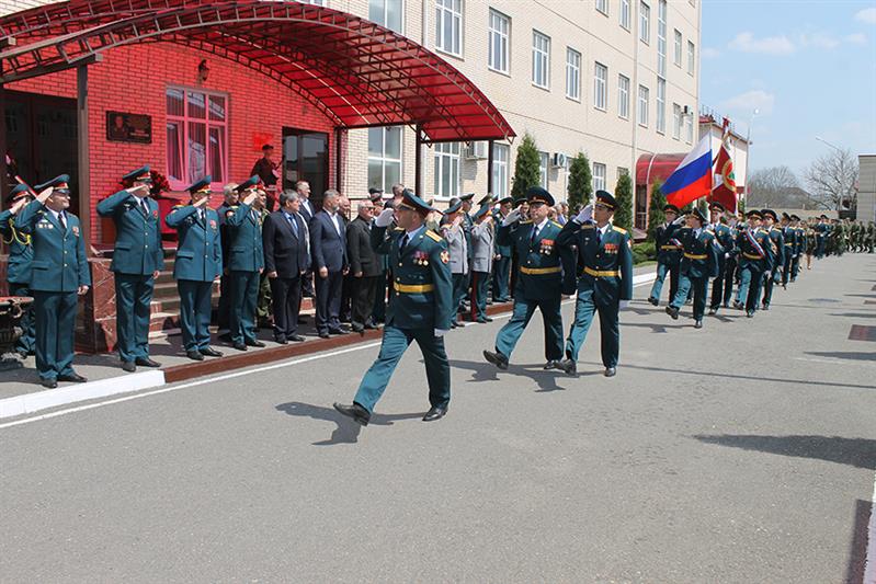 В Пятигорске торжественно открыли мемориальную доску Герою России генерал-полковнику Игорю Груднову