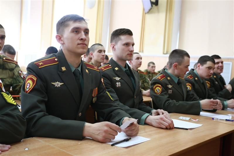 Новосибирский военный институт Росгвардии стал одной из площадок проведения «Тотального диктанта»