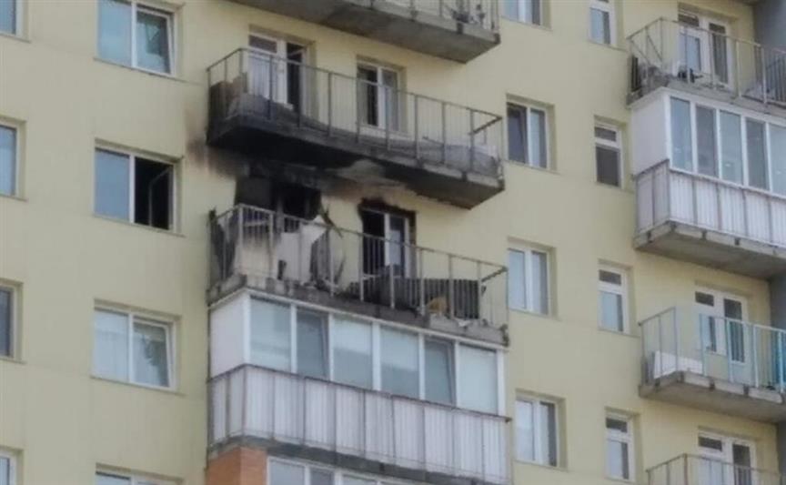 Сотрудники Росгвардии эвакуировали более 60 граждан во время пожара в многоэтажном жилом доме в Тюмени