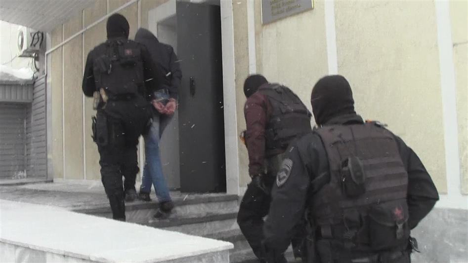 В Омске сотрудники Росгвардии задержали мужчину, решившего выяснить отношения с братом при помощи ружья