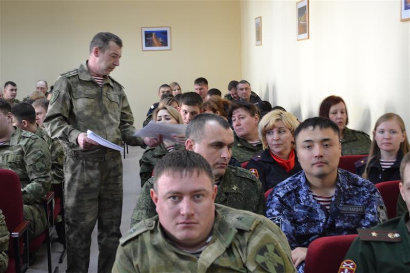 Военнослужащие и сотрудники Управления Росгвардии по Омской области написали всероссийский военно-исторический диктант