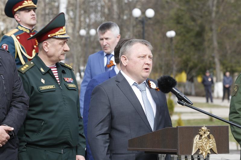 Колонна автопробега Росгвардии «Вахта Памяти. Сыны Великой Победы» посетила города Тверской области (фото)